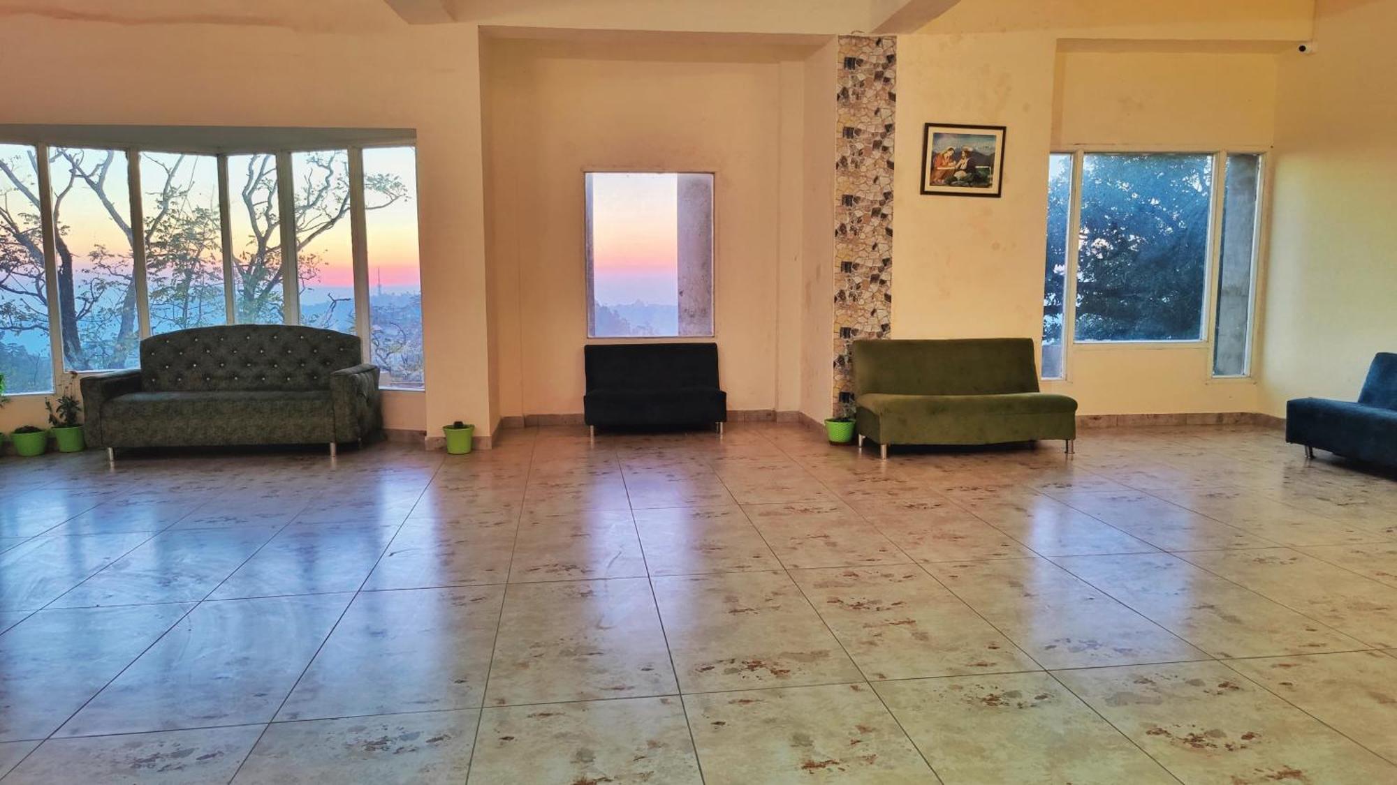 The Ashoka Inn 300Mts Walkable From Mall Road Shimla Extérieur photo
