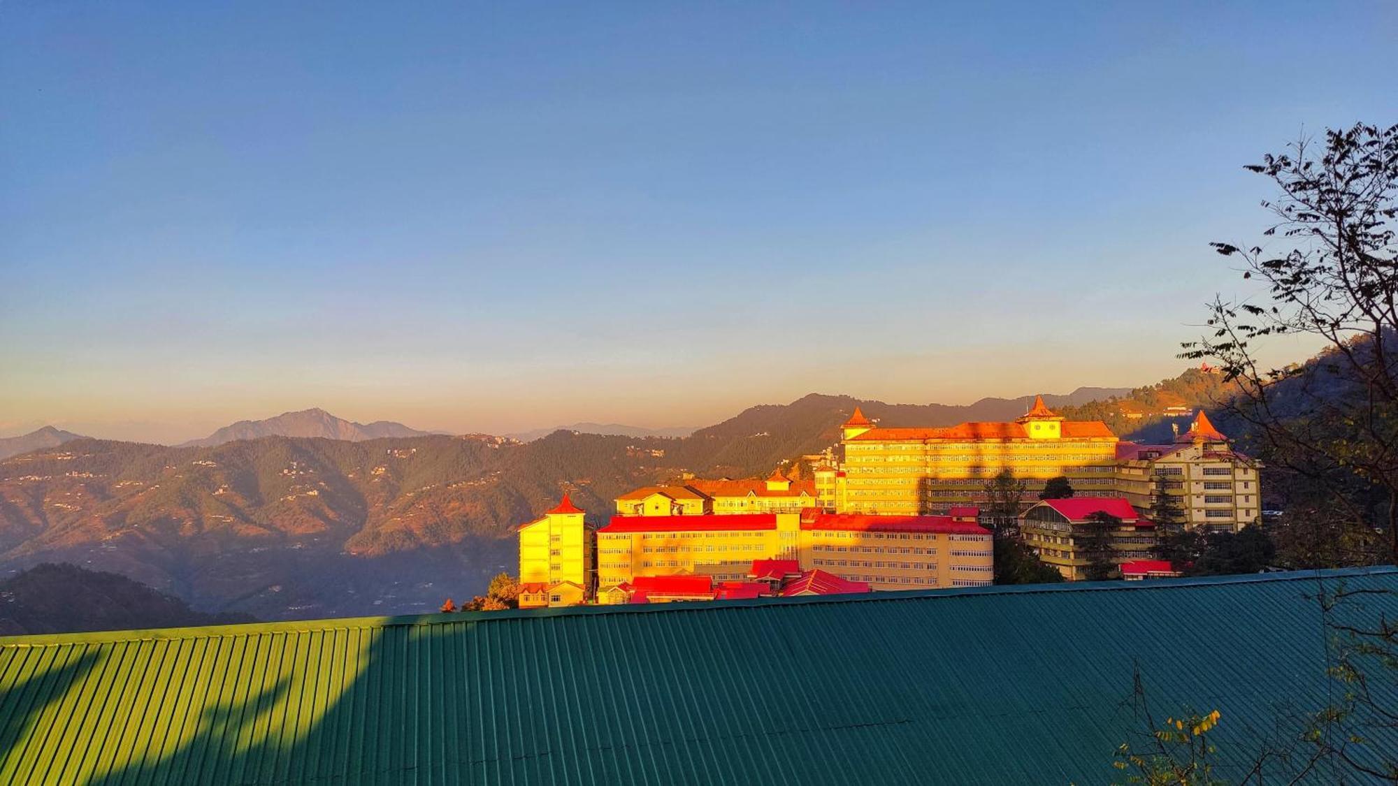 The Ashoka Inn 300Mts Walkable From Mall Road Shimla Extérieur photo