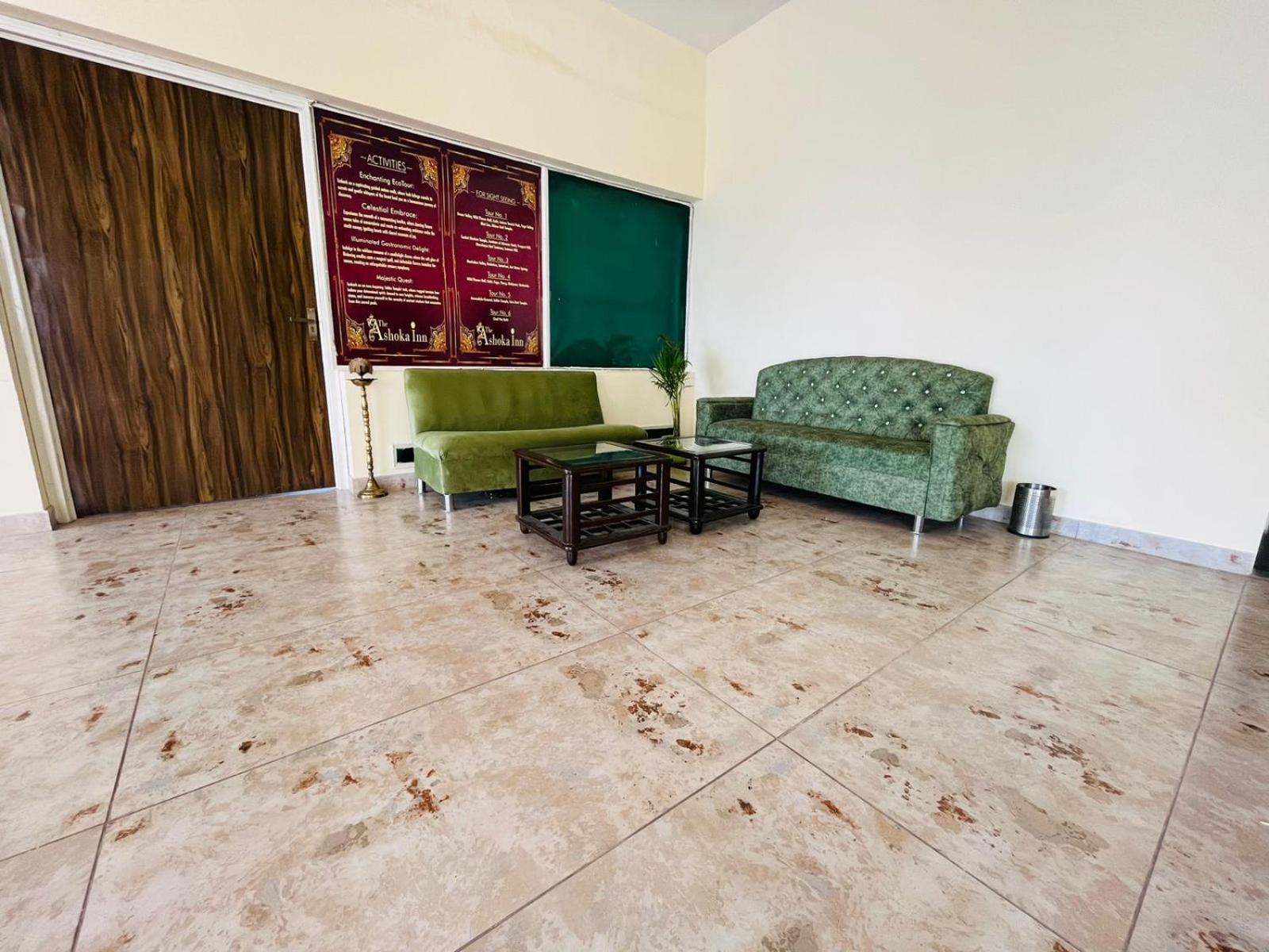 The Ashoka Inn 300Mts Walkable From Mall Road Shimla Extérieur photo