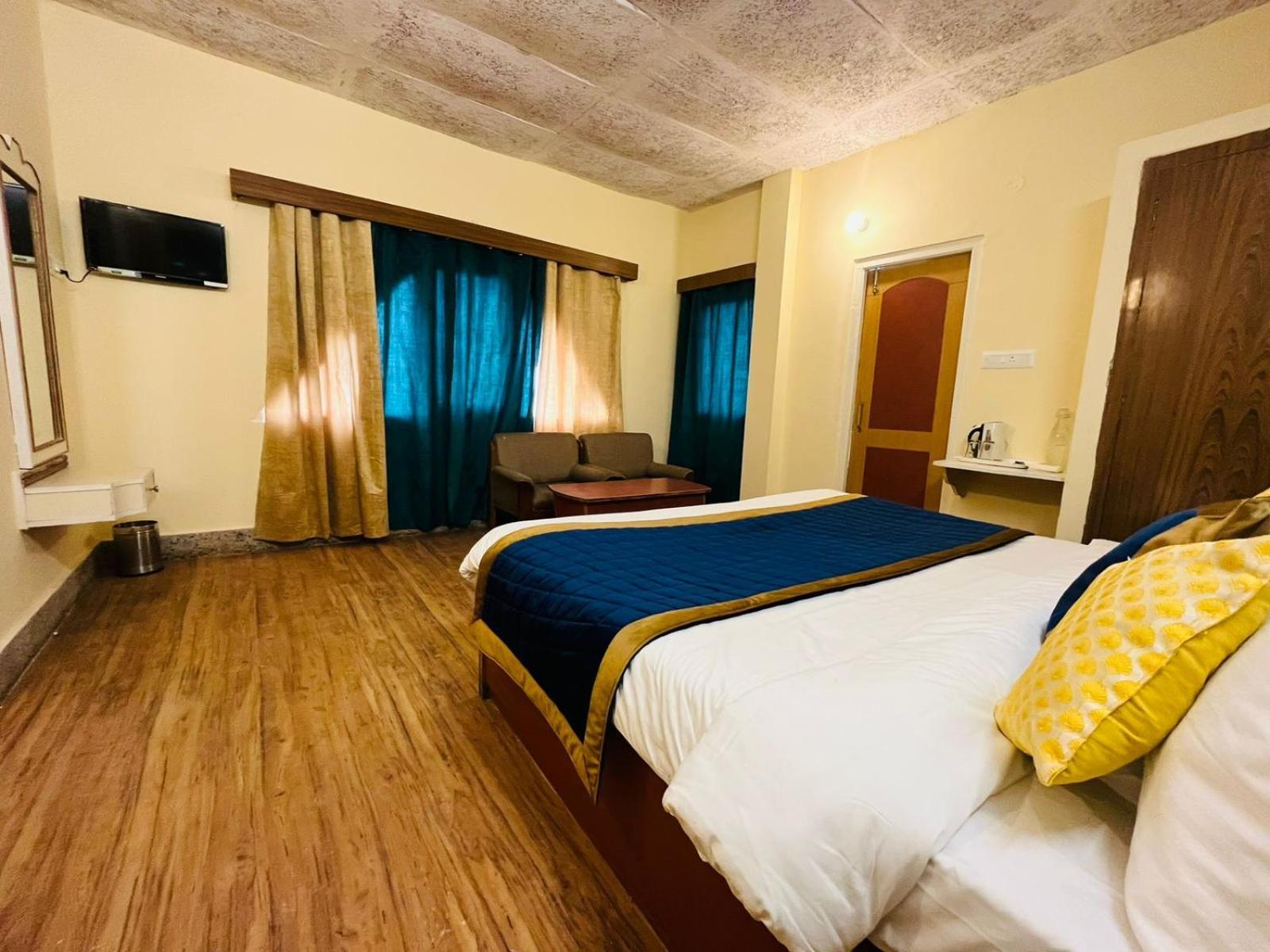 The Ashoka Inn 300Mts Walkable From Mall Road Shimla Extérieur photo